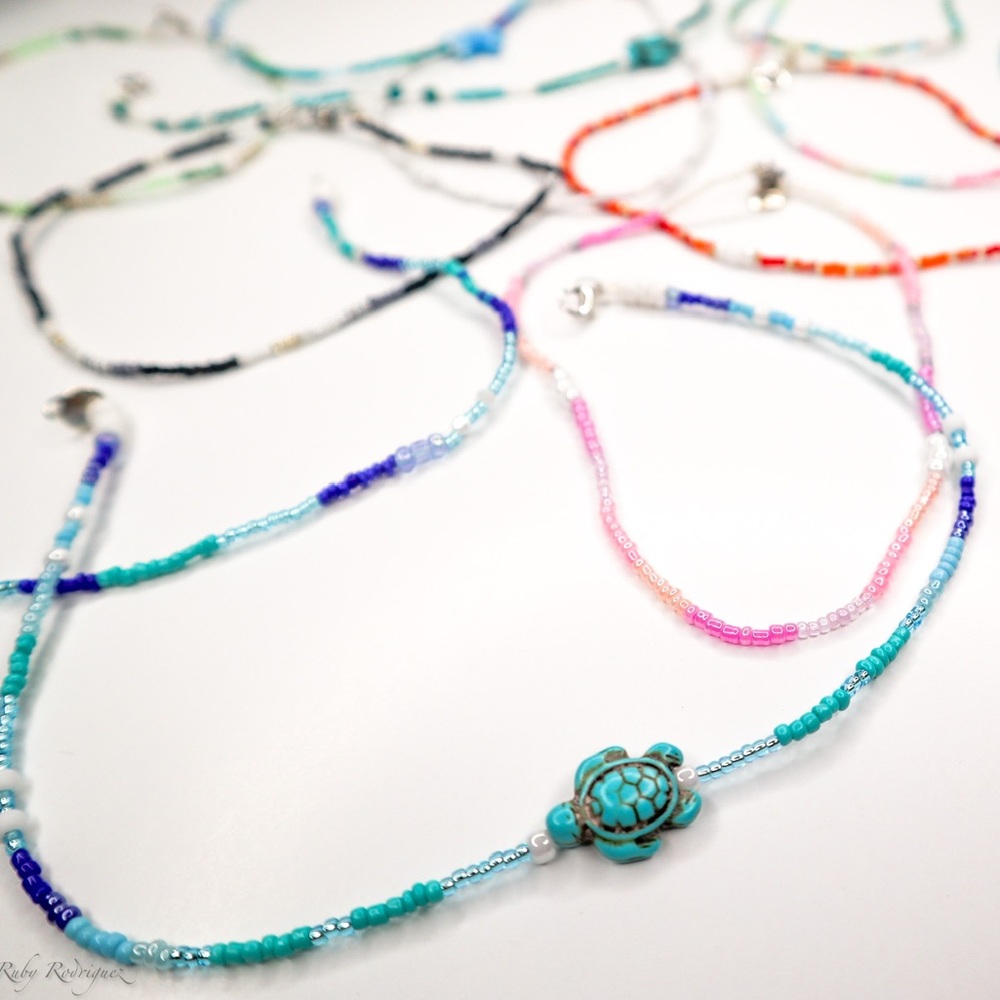 Turquoise and Blue Beaded Necklace - Picture 2 of 4